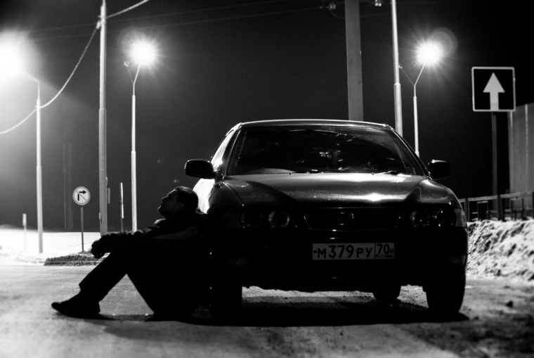 Парень без лица в вкапюшоон