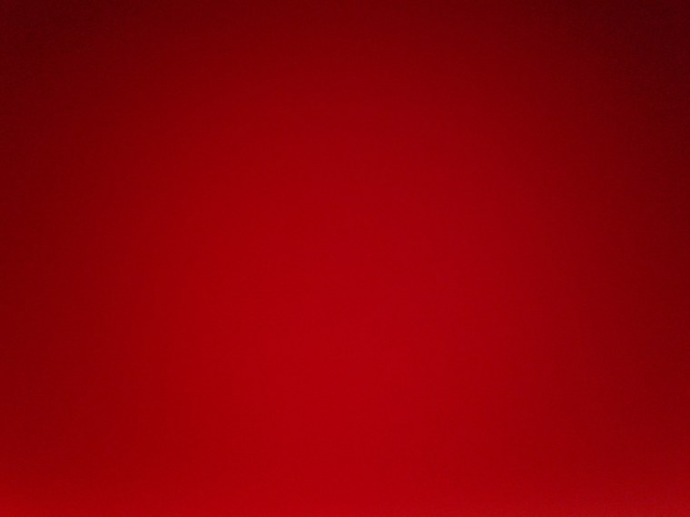 Красный фон яркий
