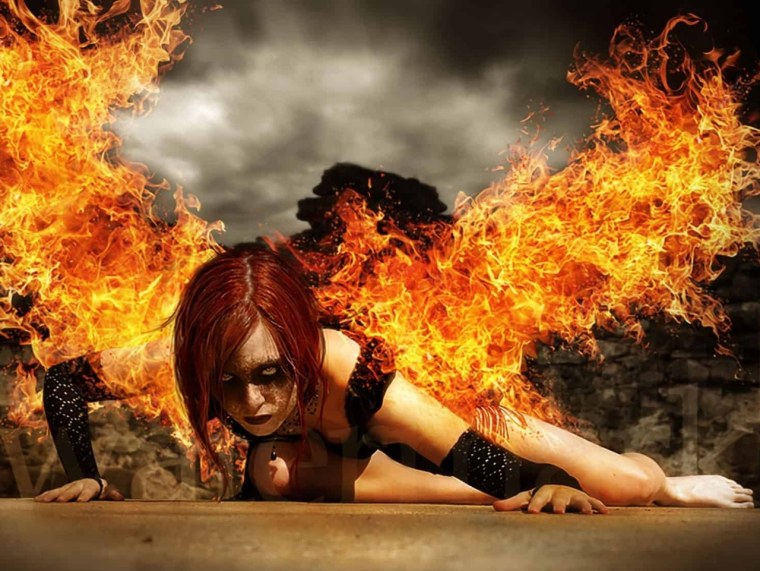 Злая девушка в огне