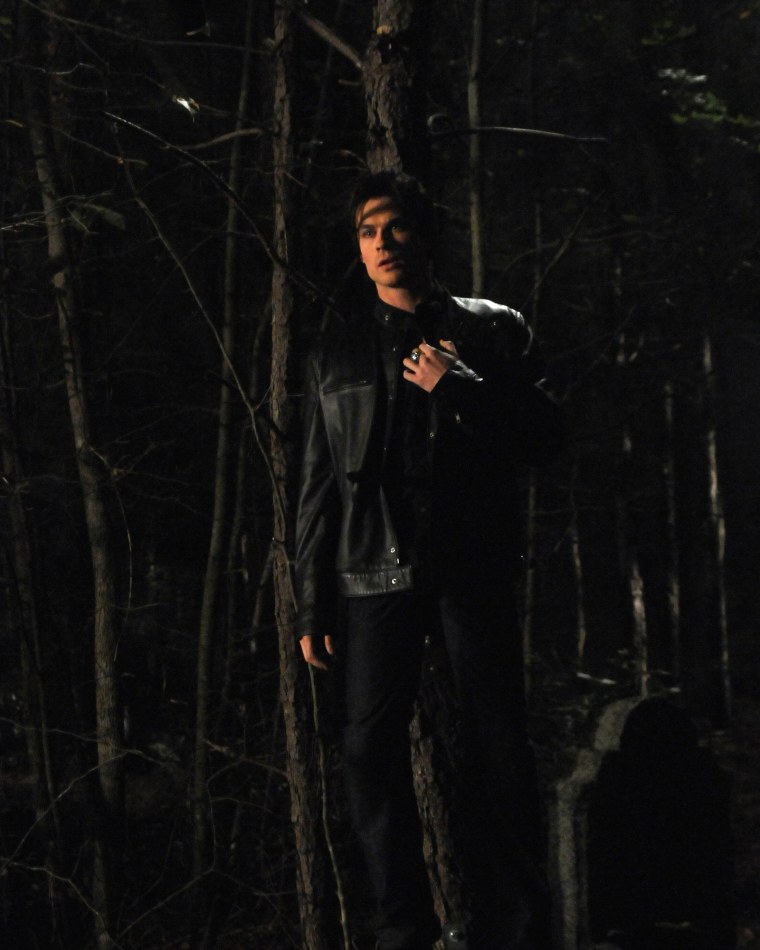 Йен Сомерхолдер в полный рост