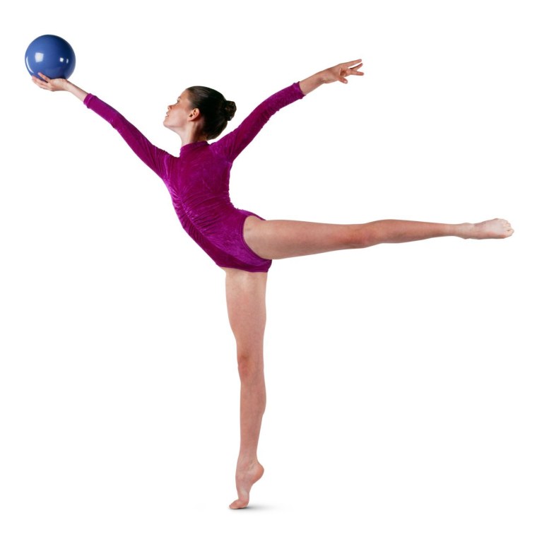 Гимнастка с мячом