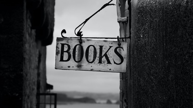 Черно белая Эстетика с надписями