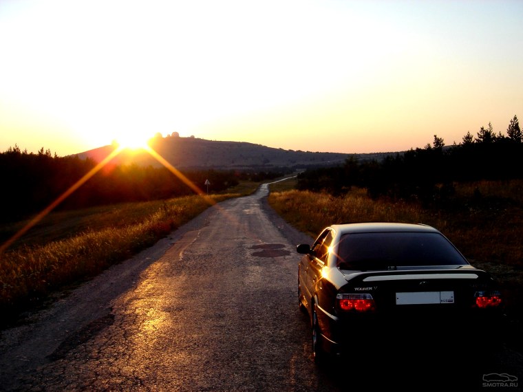 Тойота Чайзер 1999 на закате
