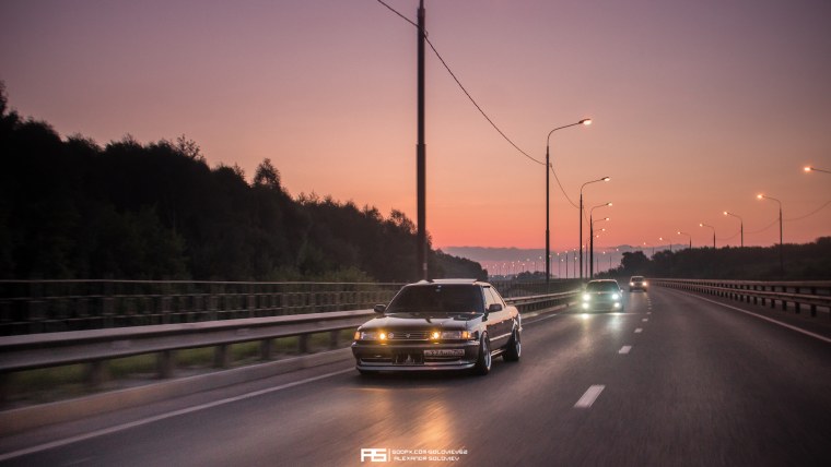 Тойота Марк 2 на закате