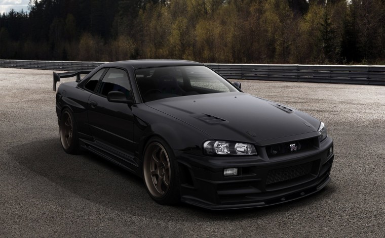 Nissan Skyline GTR r34 дождь