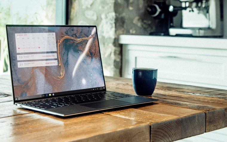 Макбук Эйр 13 подсветка яблока