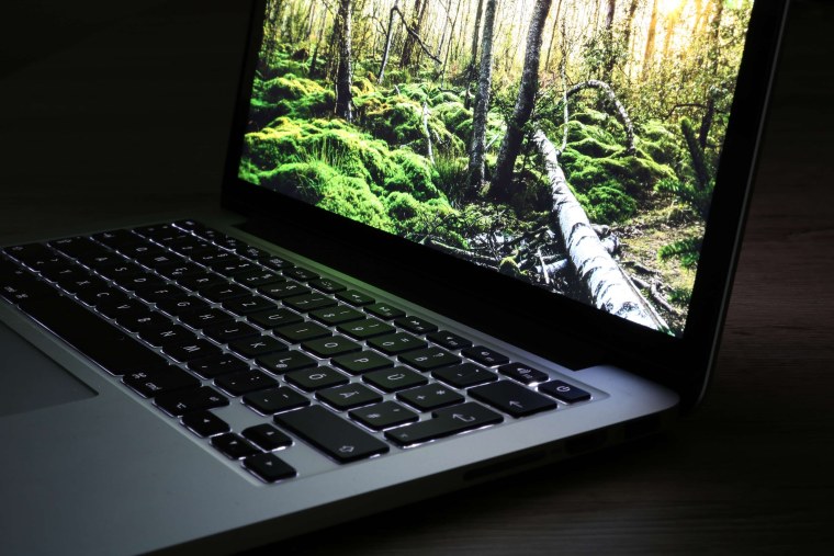 Обои Apple MACBOOK Pro 2020