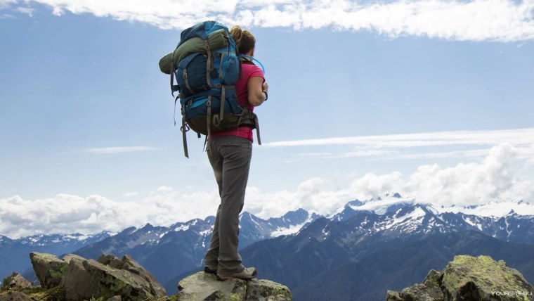 Туристы в горах