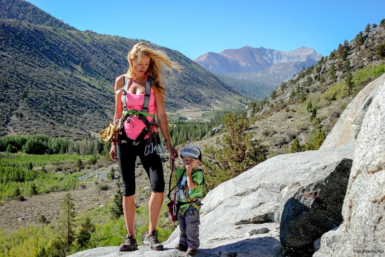 Люди путешествуют