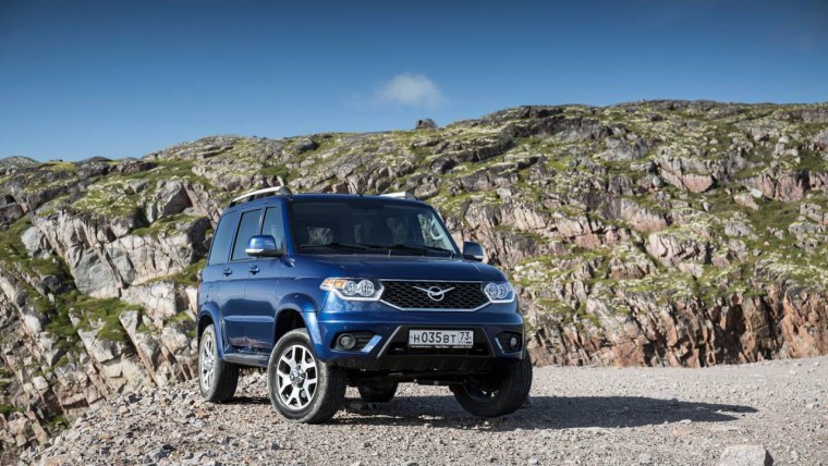 УАЗ Патриот 2019 синий