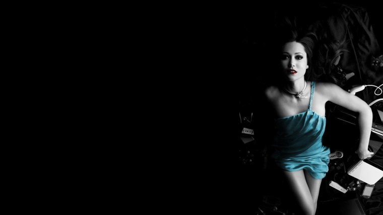 Анджелина Джоли злая