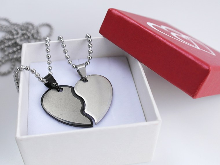 Два сердечка