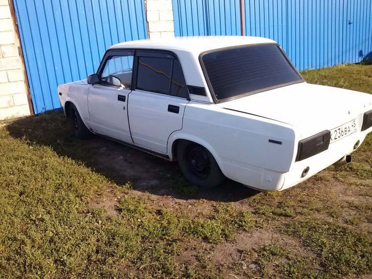 Жигули 2107 белая