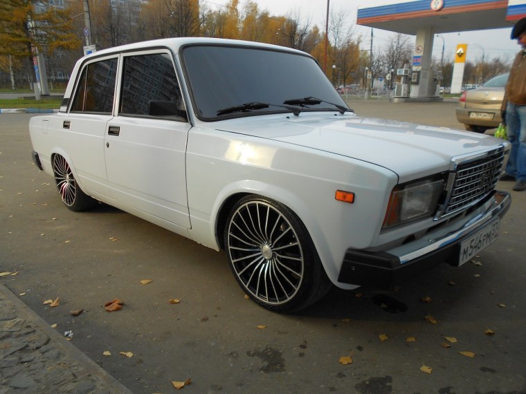 Жига белая ВАЗ 2107