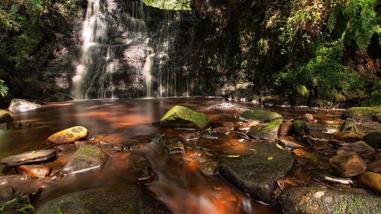 Красивая природа водопад