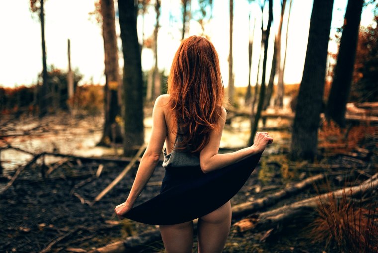 Девушка сзади