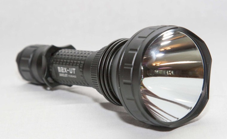 Злые красные глаза