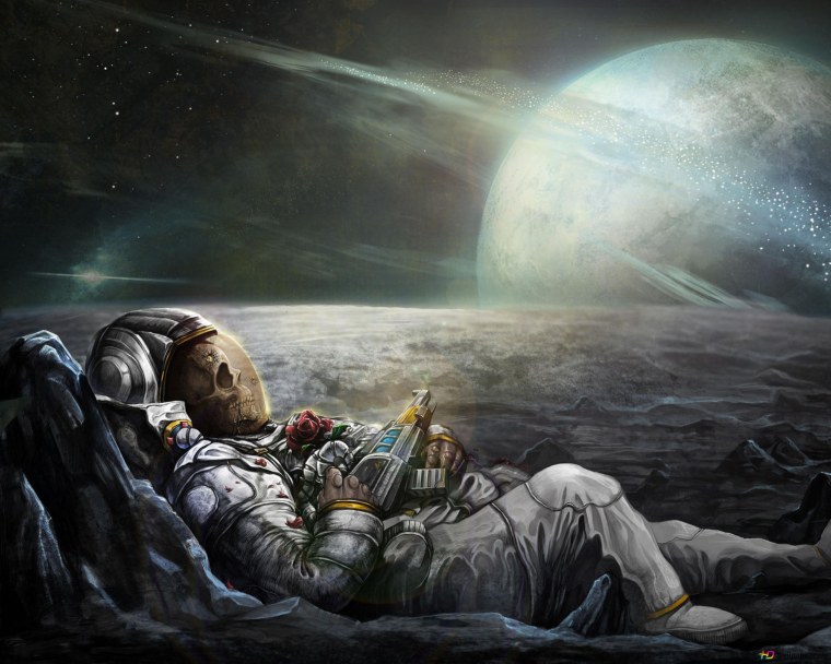 Алиса Селезнева в скафандре