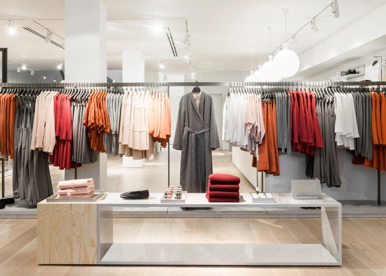 Красивый магазин одежды