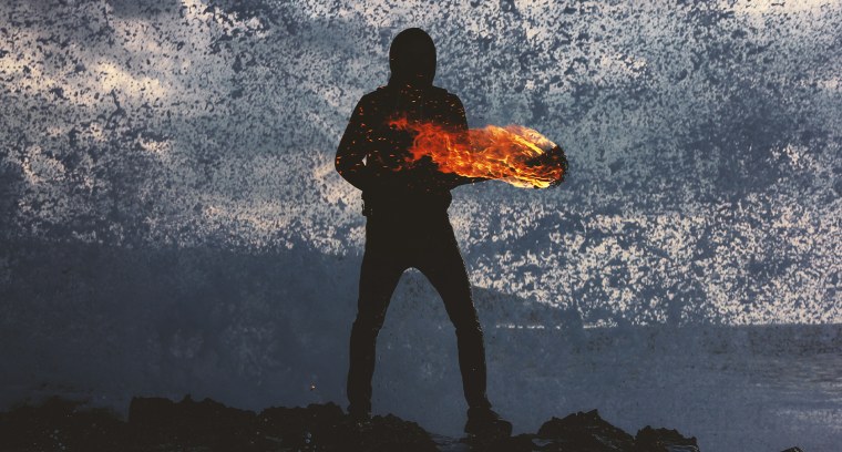 Парень с факелом