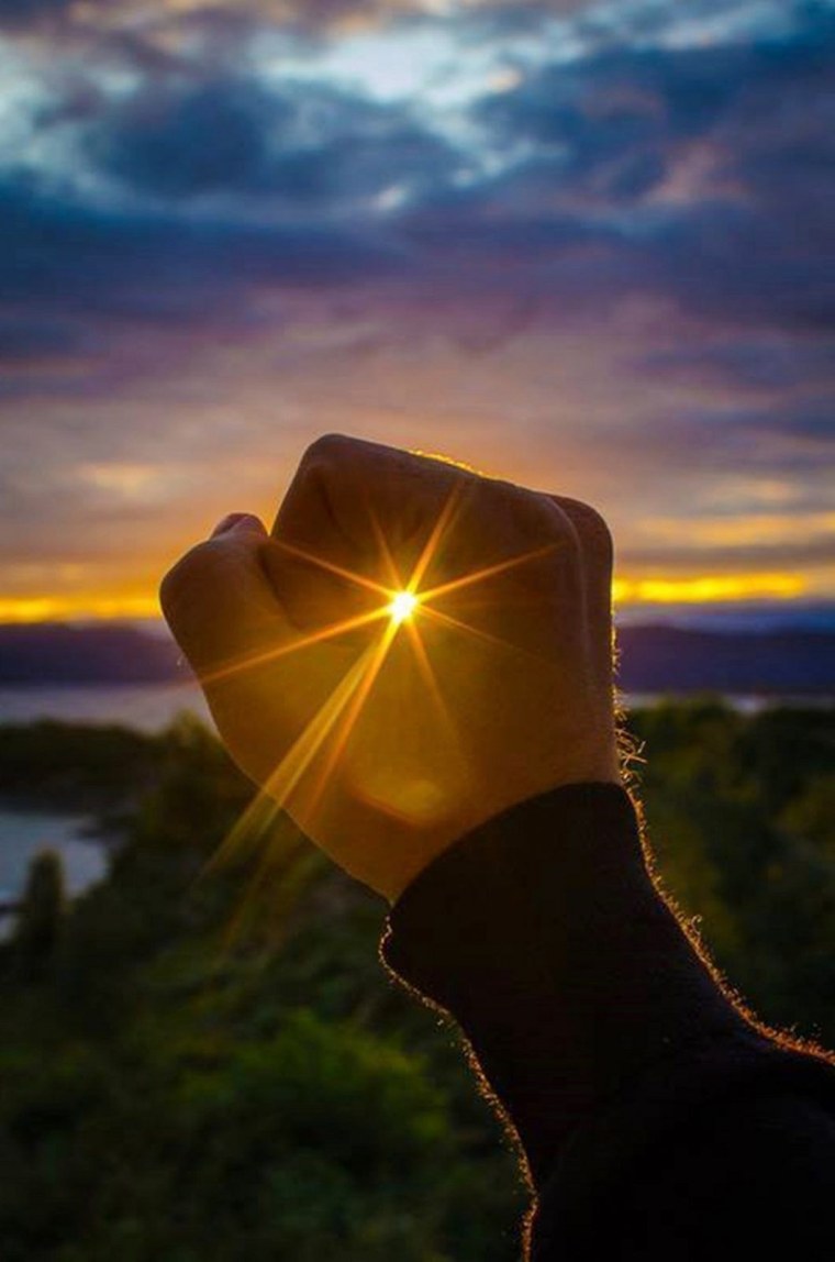 Девушка в поле