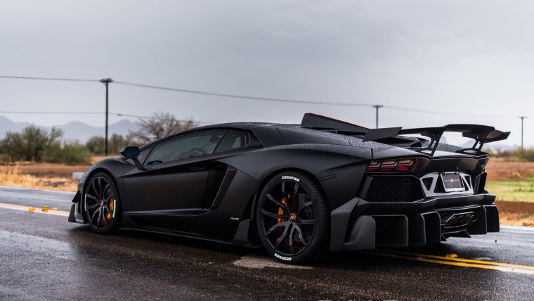 Lamborghini Aventador DMC