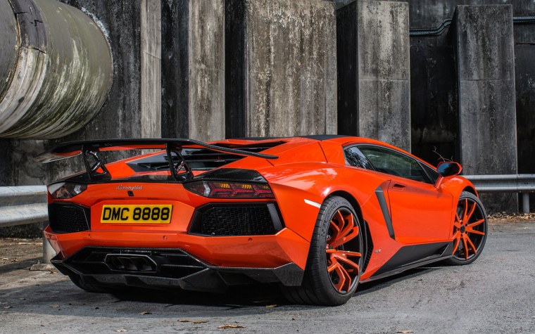 Ламборджини Галлардо 2015