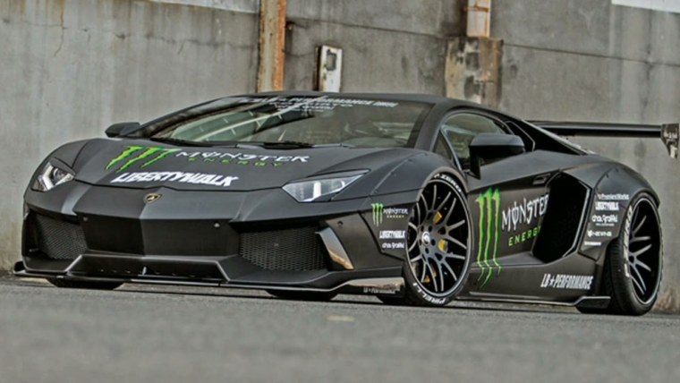 Тюнингованный Ламборджини авентадор