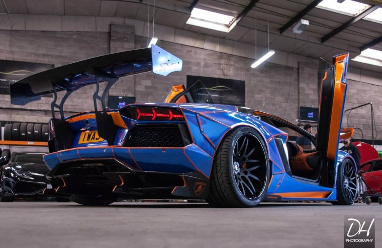 Тюнингованный Ламборджини авентадор