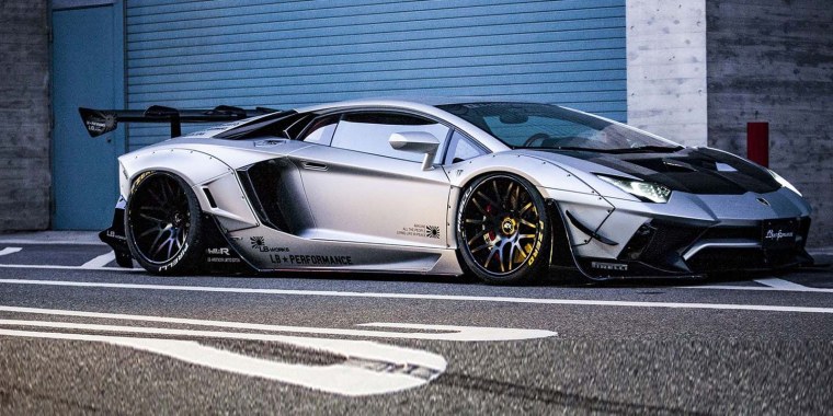 Авентадор Либерти Волг