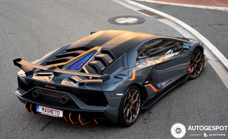 Lamborghini Aventador LP 770