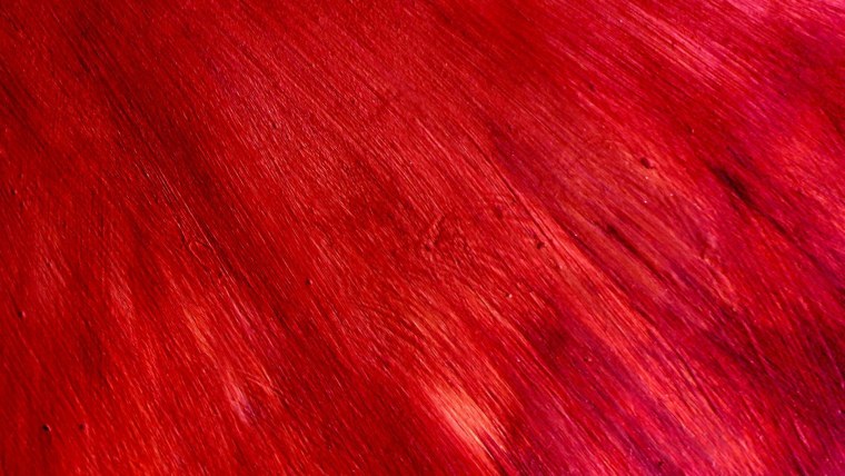 Яркий красный цвет