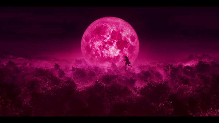 Красная Луна с сакурой