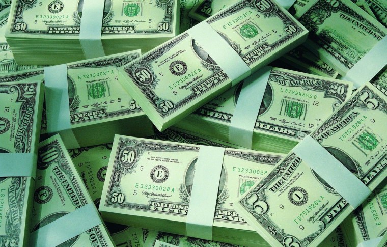 Доллары на столе