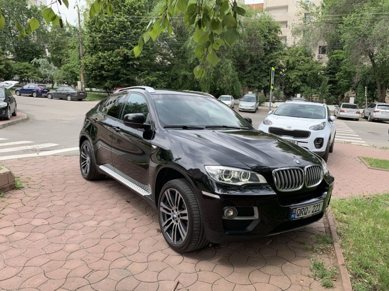БМВ х6 джип чёрный