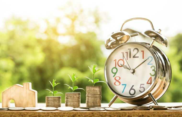 Часы и деньги