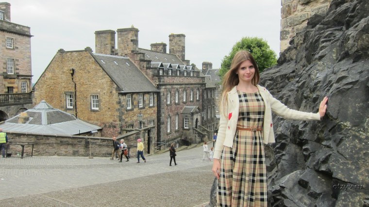 Девушки в юбках шотландках