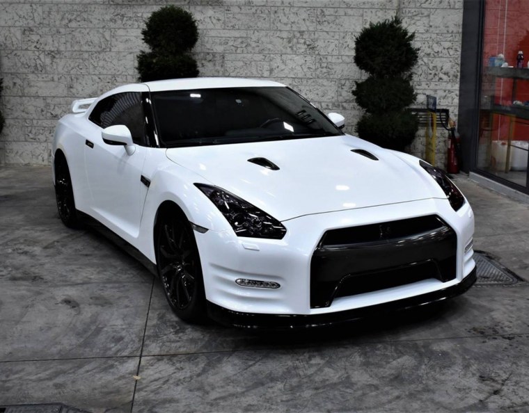Nissan GTR 2017 White