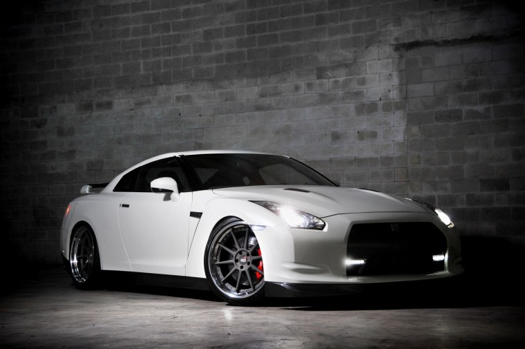 Ниссан ГТР 2021