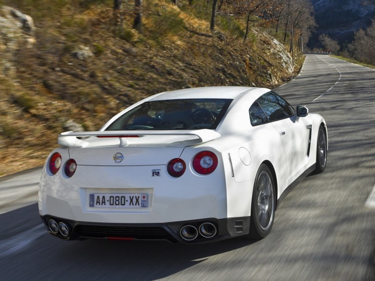 Nissan r35 2010