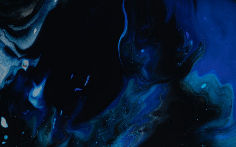 Темно синие разводы