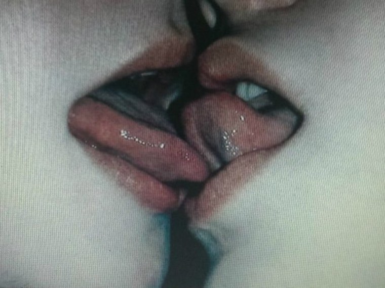 Поцелуй с языком Эстетика