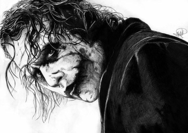 Джокер Хоакин Феникс курит