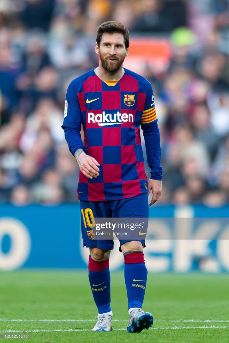 Месси в полный рост 2010