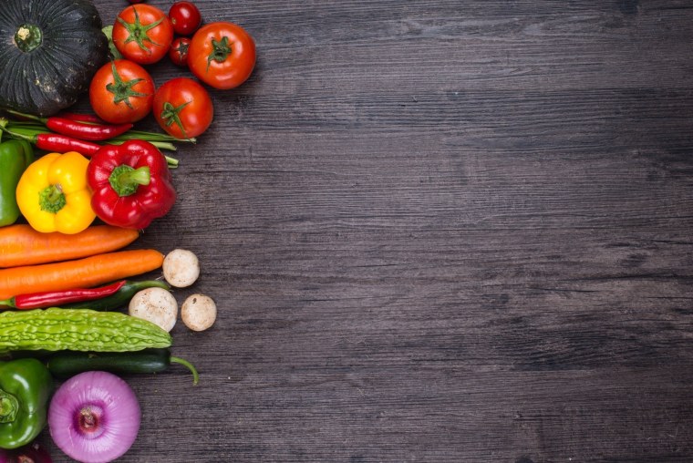 Овощи на доске