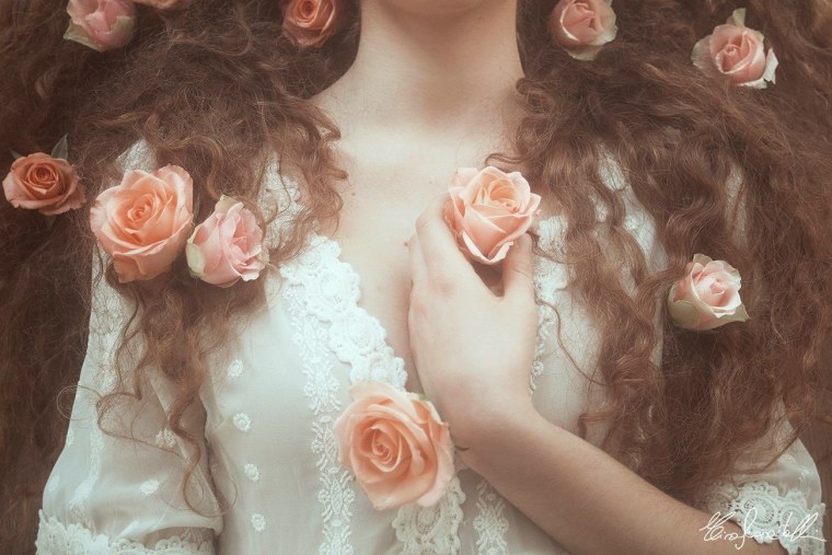 Девушка в цветах Эстетика