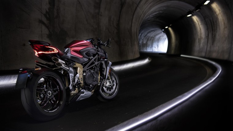 MV Agusta brutale 1000 мотоцикл