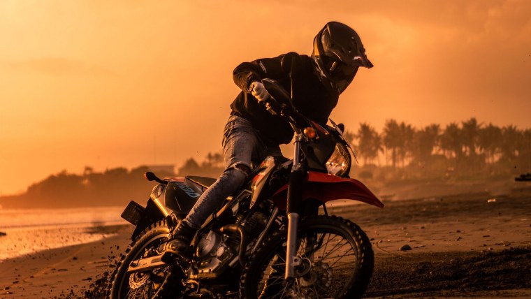 Мотоциклист обои