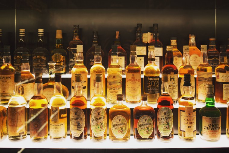 Джонни Волкер