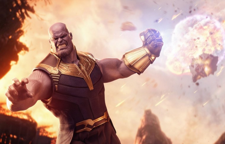 Танос Мстители война бесконечности